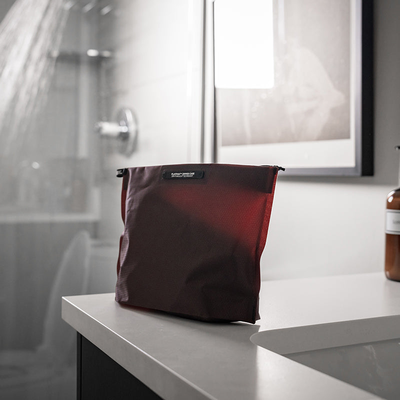 5. TOILETRY CASE
